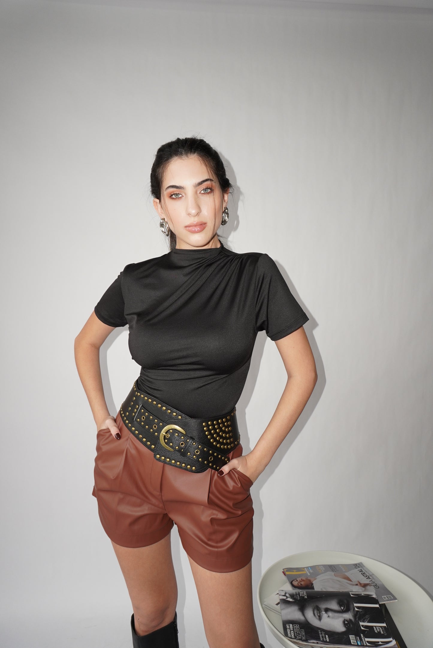 Short Edith Marron Eco Cuero