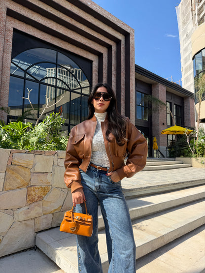 Campera Eco Cuero Tierra con Detalles